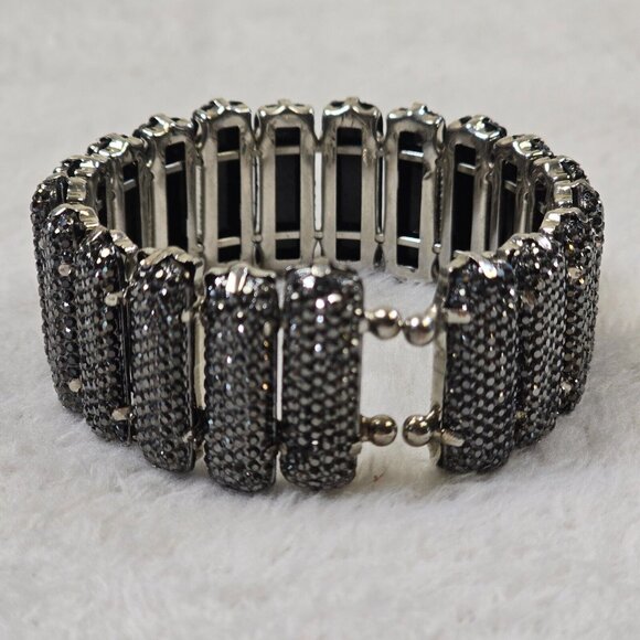 Black Cuff Bracelet Sparkles Fashion Jewelry Lightweight Gothic Dark Glamour - Picture 5 of 11